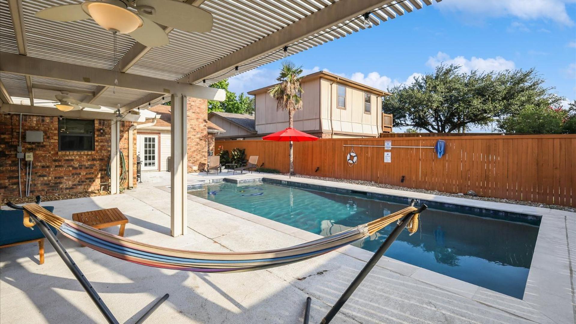 Spectacular 4Br 2,5Ba Holiday Home With Pool And Grill Carrollton Exterior photo