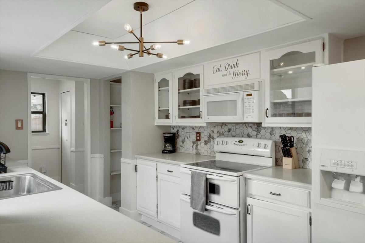 Spectacular 4Br 2,5Ba Holiday Home With Pool And Grill Carrollton Exterior photo